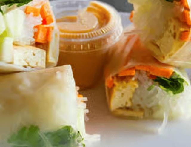 Rice paper rolls with vegetables and tofu